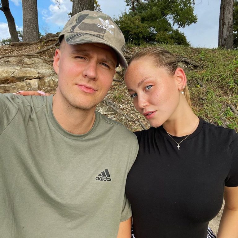Who is Laura, Girlfriend of Kristaps Porzingis? His Parents, Family