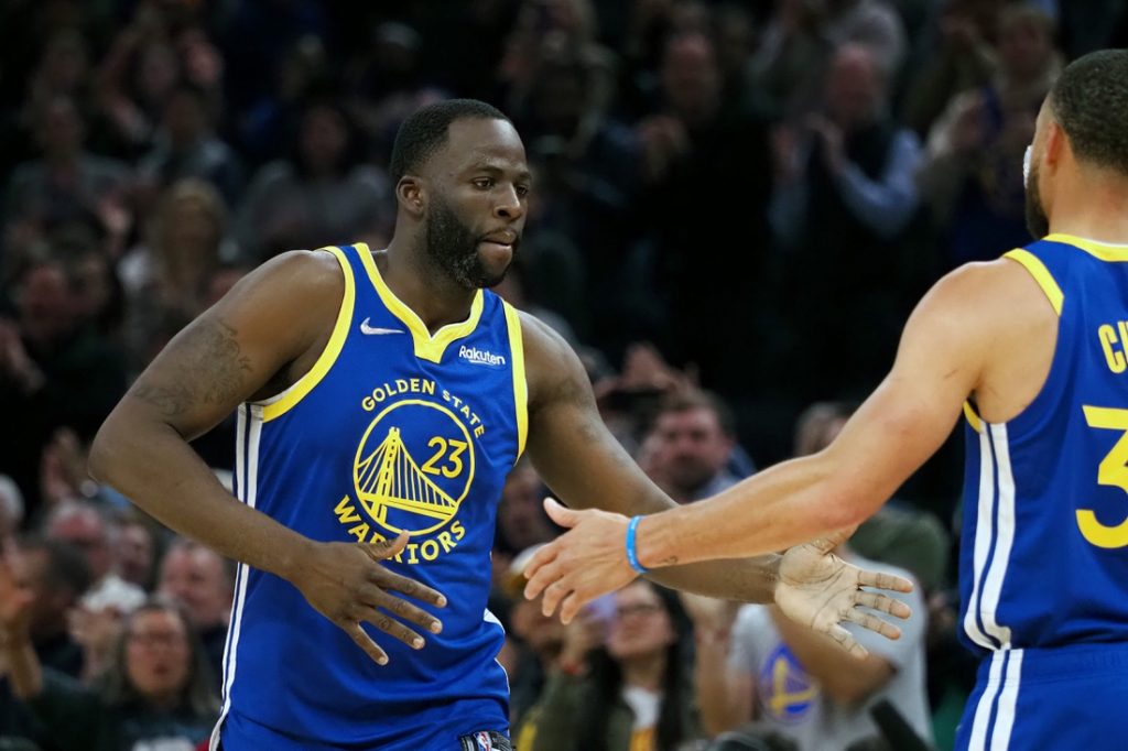 Draymond Green and Stephen Curry