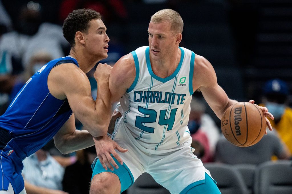 Mason Plumlee Charlotte Hornets