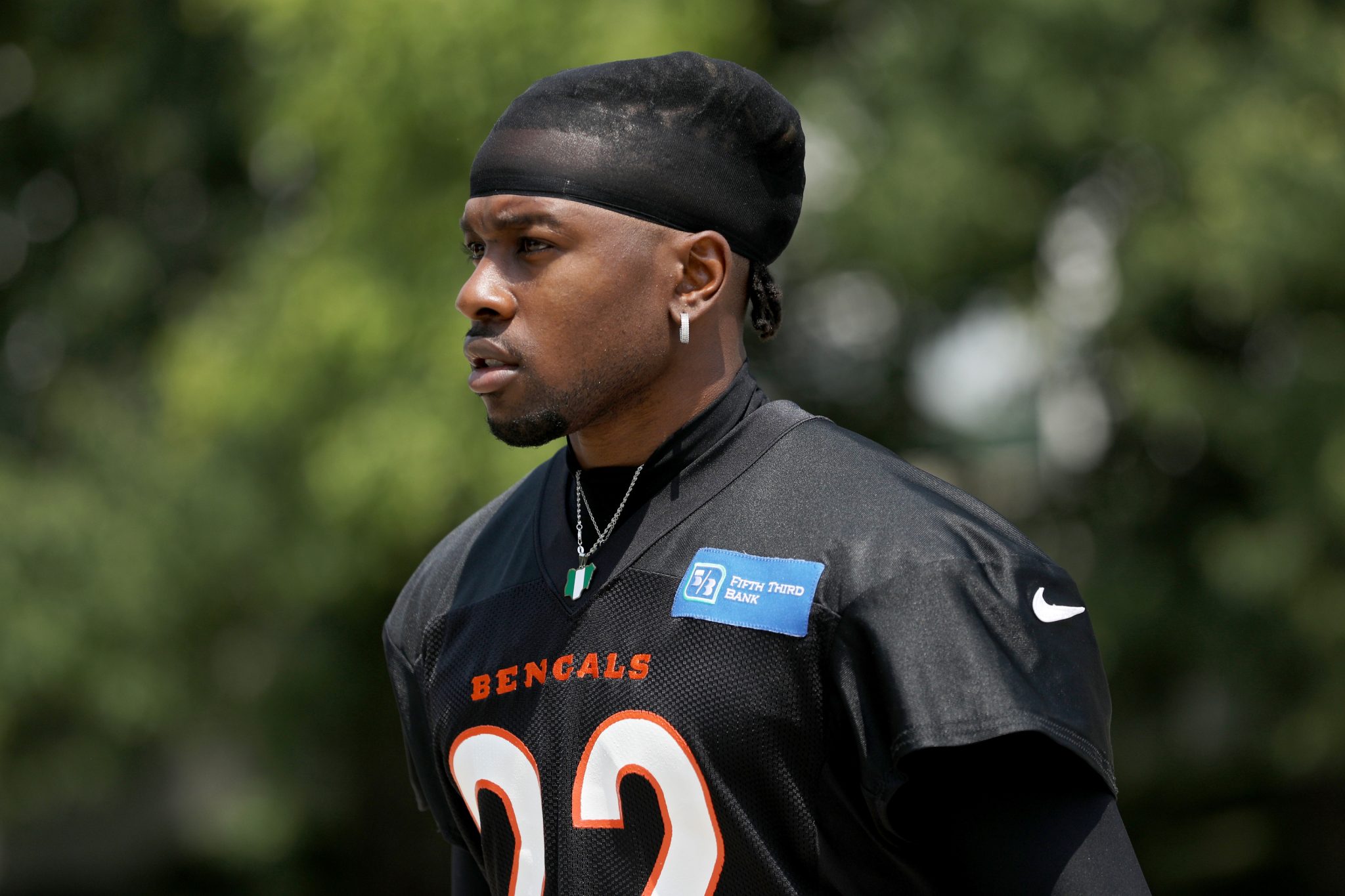 Bengals' Chidobe Awuzie wins Blitz Champs to be crowned best chess ...