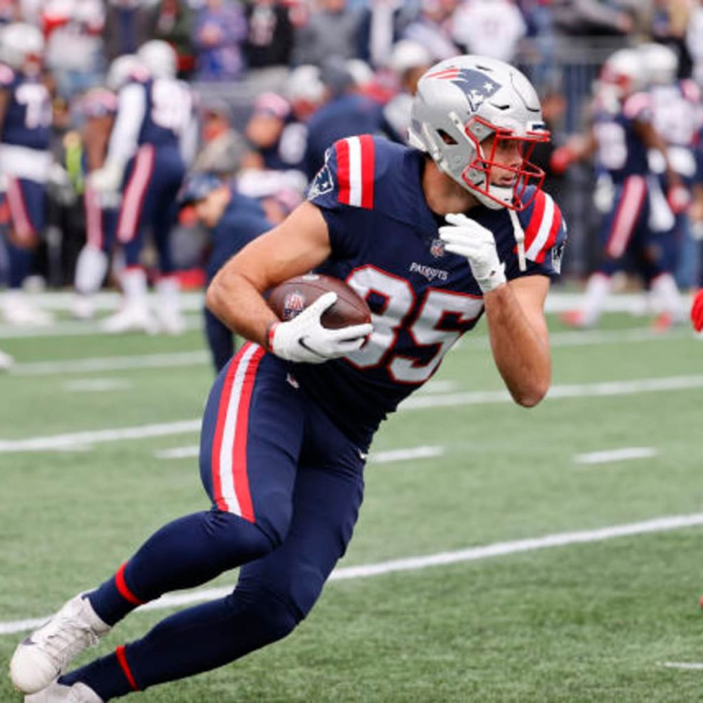 New England Patriots’ Hunter Henry Fantasy TE NFL Data & Stats