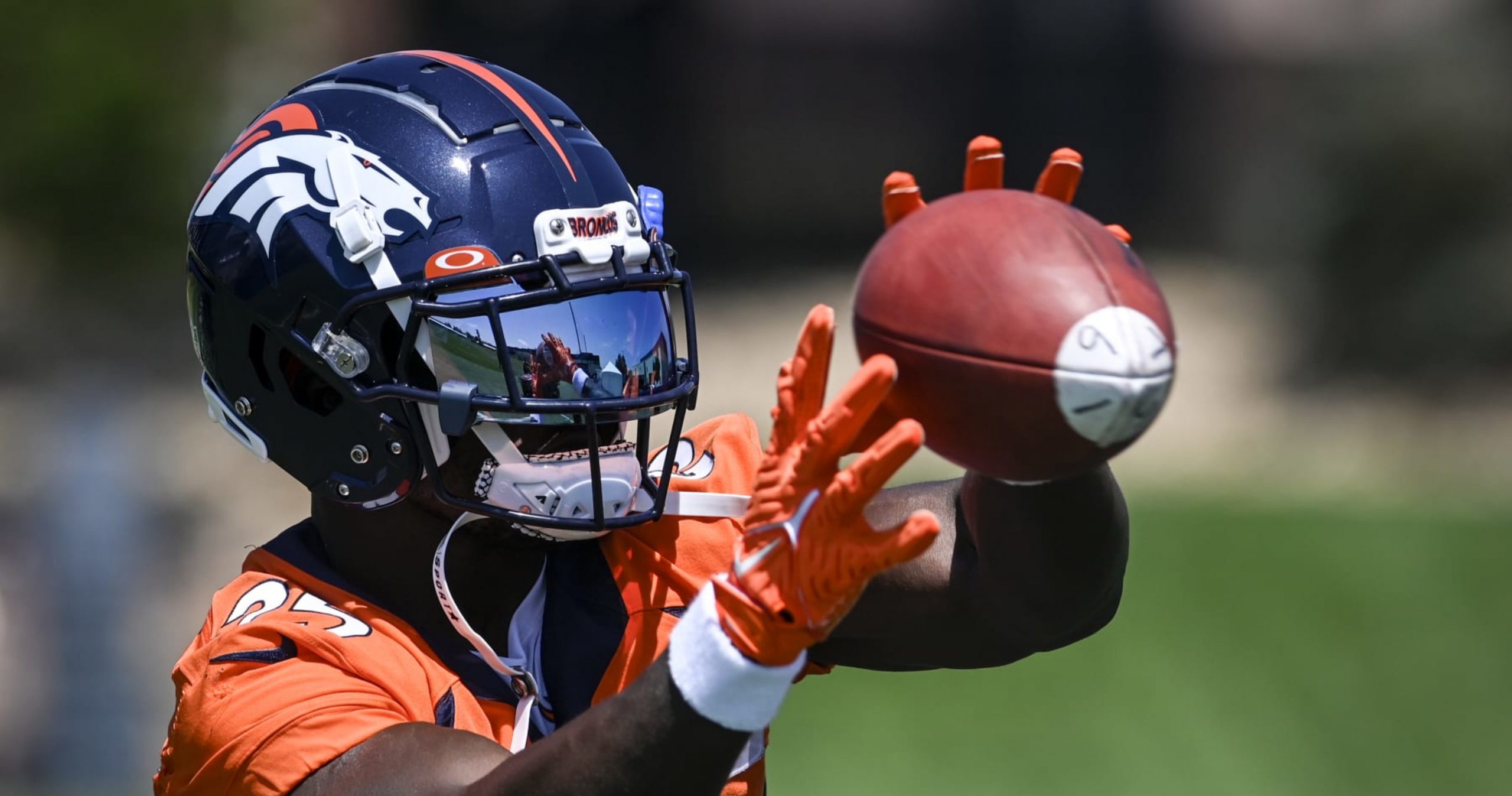 Denver Broncos on X: RB Melvin Gordon III is DOUBTFUL for #DENvsKC. Final  game statuses »   / X