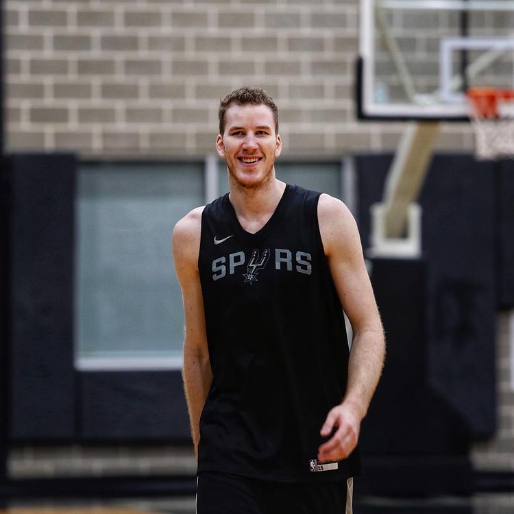 Jakob Poeltl