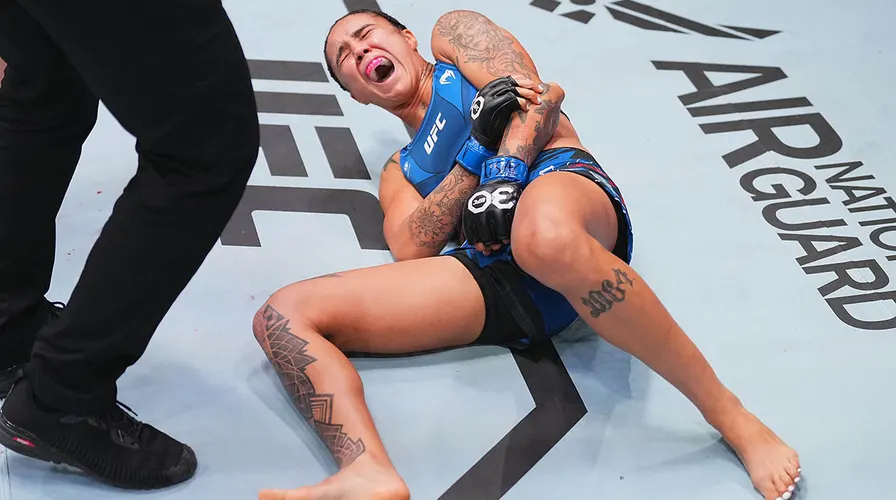 Istela Nunes Injury