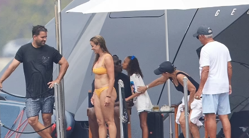 Yvette Prieto, Michael Jordan’s Wife, in Bikini, Raised France’s
