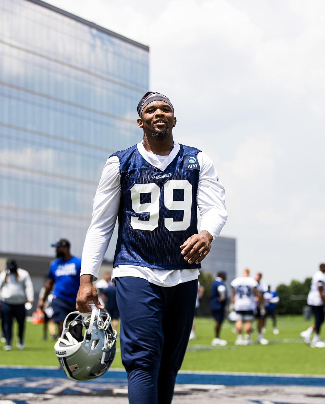 Who is Chauncey Golston girlfriend? His parents, family, contract, salary, networth