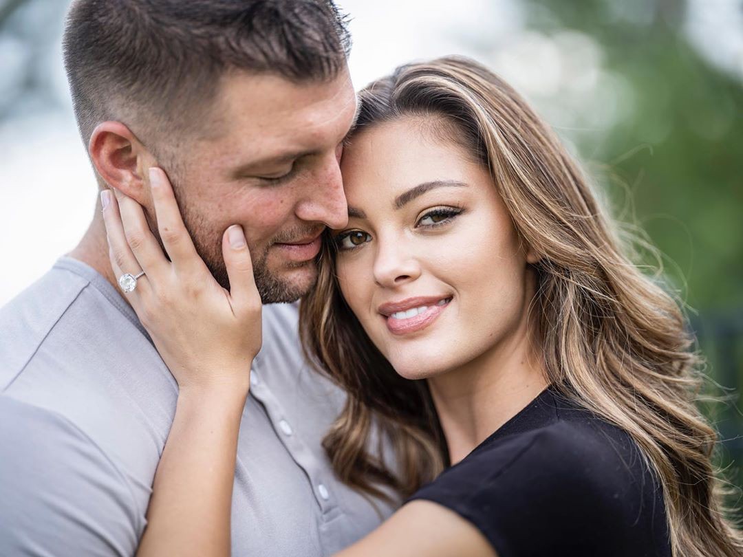 Tim Tebow's wife Demi-Leigh mimics his Florida Gators speech