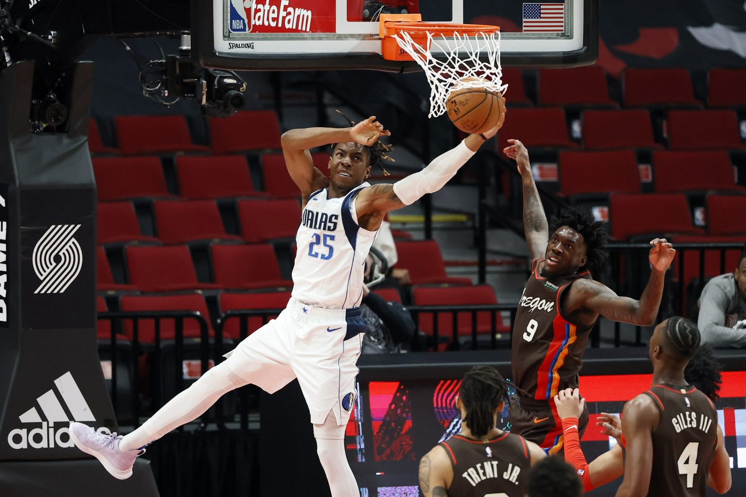 Luka Doncic’s 3-pointer Barrage Leads Mavs Past Blazers