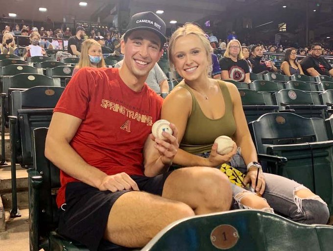 Diamondbacks date couple