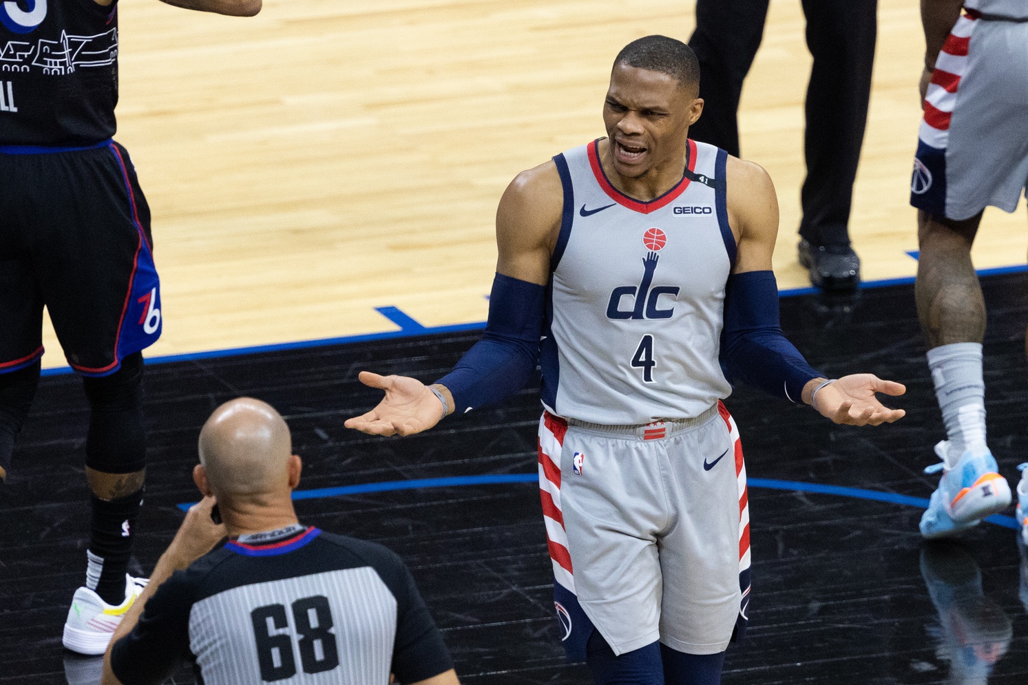 how-much-nba-referees-make-agreement-updates-2022
